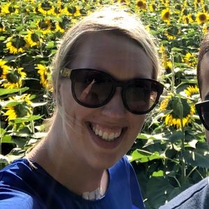 Meet your Posher, Gina